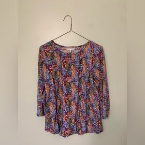 NorthStyle — 3/4 sleeve multicolored building print women’s medium blouse